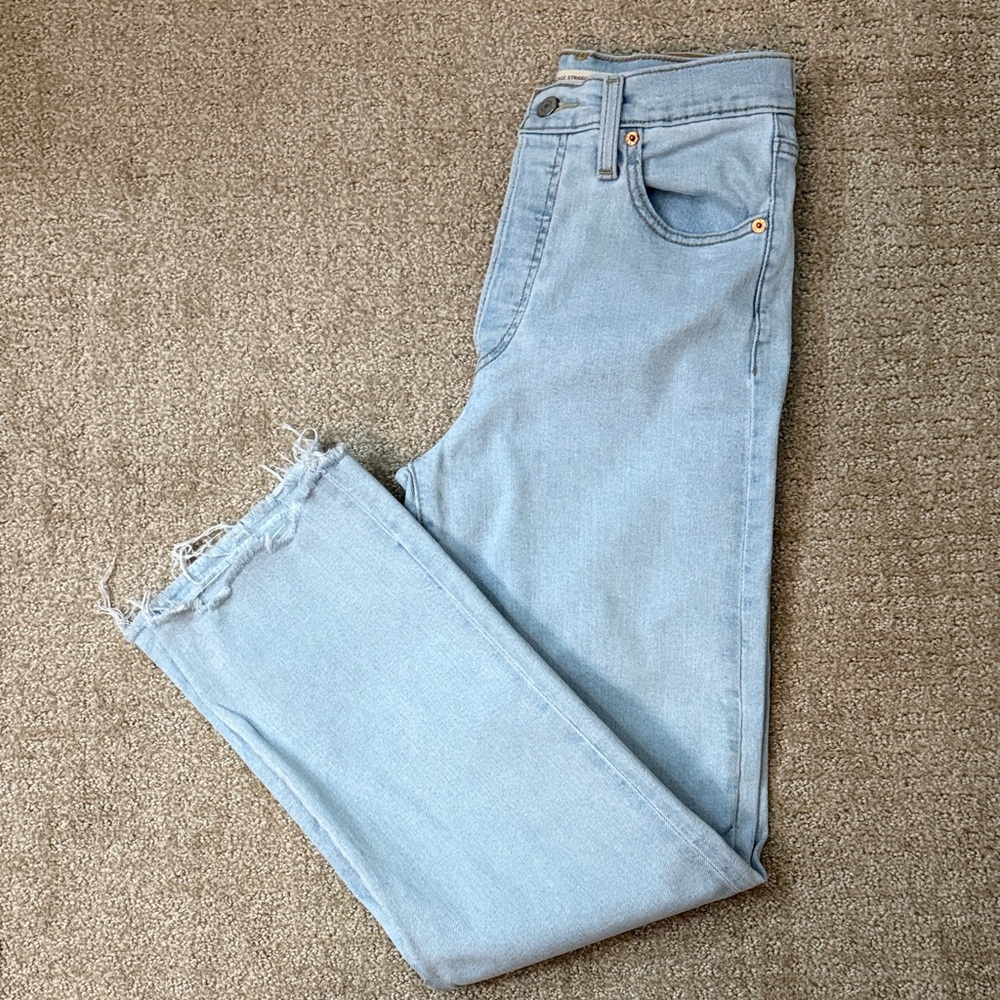Levi’s Ribcage Straight Ankle jeans